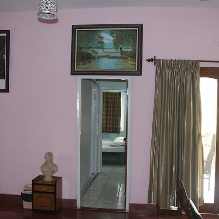 כלכותה Monorama Guest House מראה חיצוני תמונה